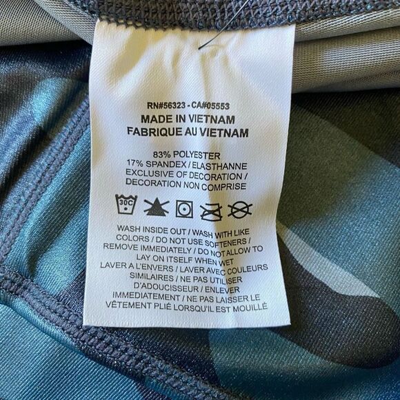 Nike One Blue Camo Leggings Mid-Rise Lightweight Full Length NWT Size Medium - Picture 9 of 9